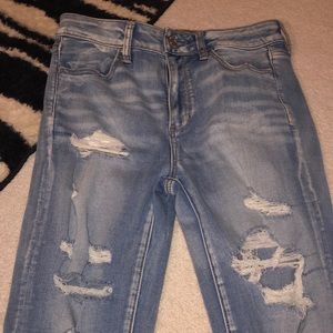 High rise Ripped Jeans